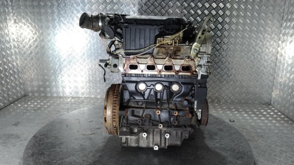 Двигатель к Renault Megane 2 (02-06)