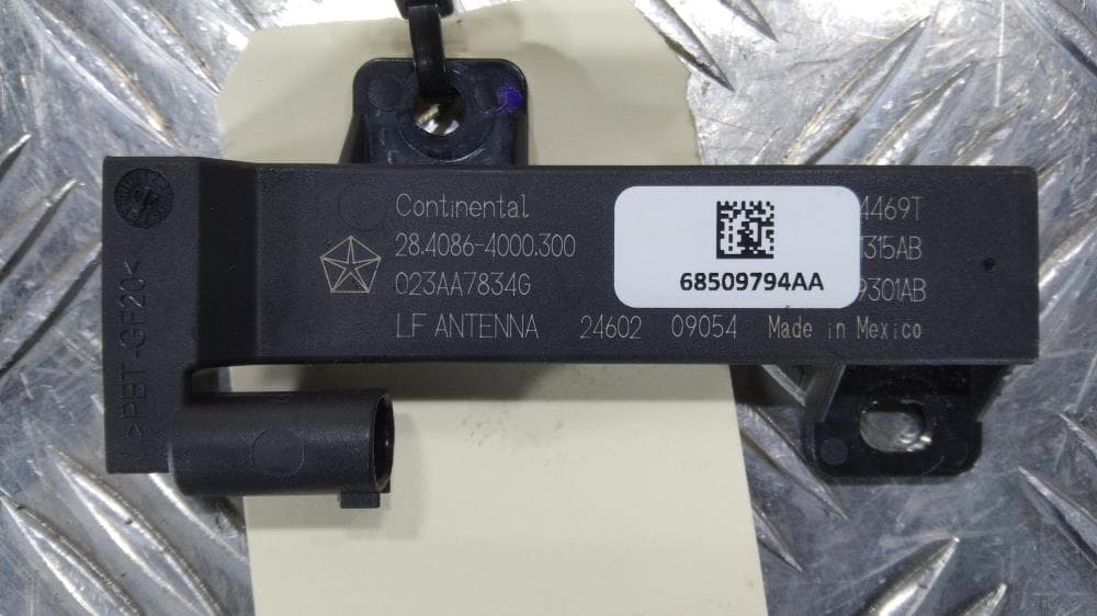 Антенна к Jeep Grand Cherokee WL (21-24)
