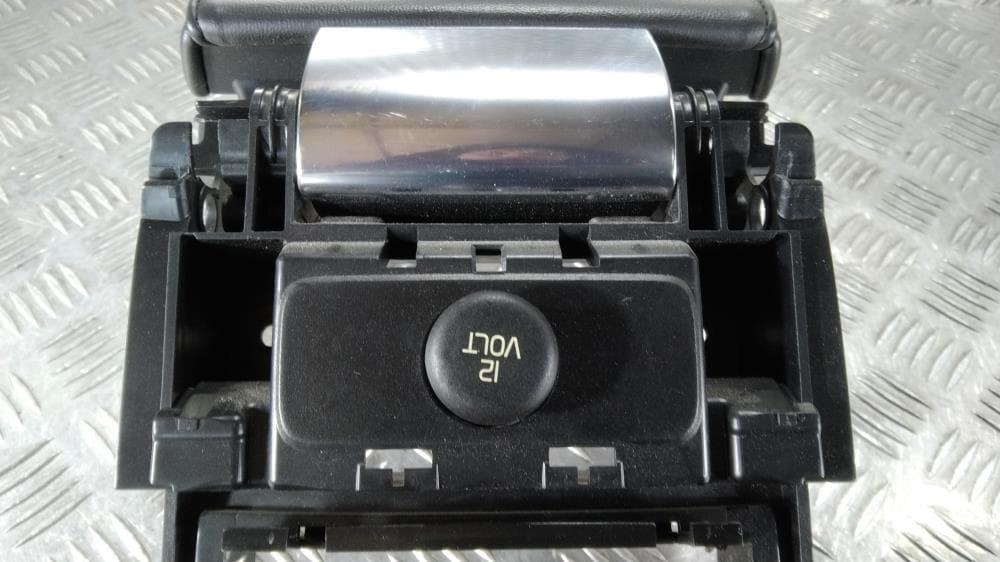 Подлокотник к Volvo V70 3 (07-13)