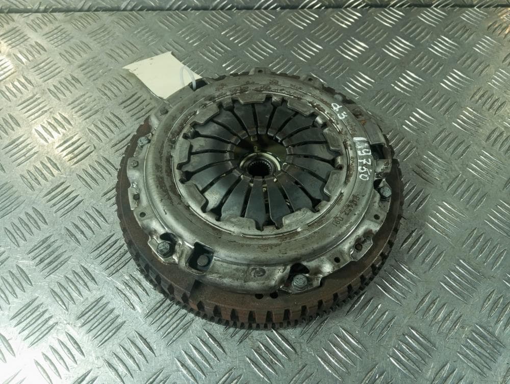 Маховик к Renault Clio 3 (05-09)
