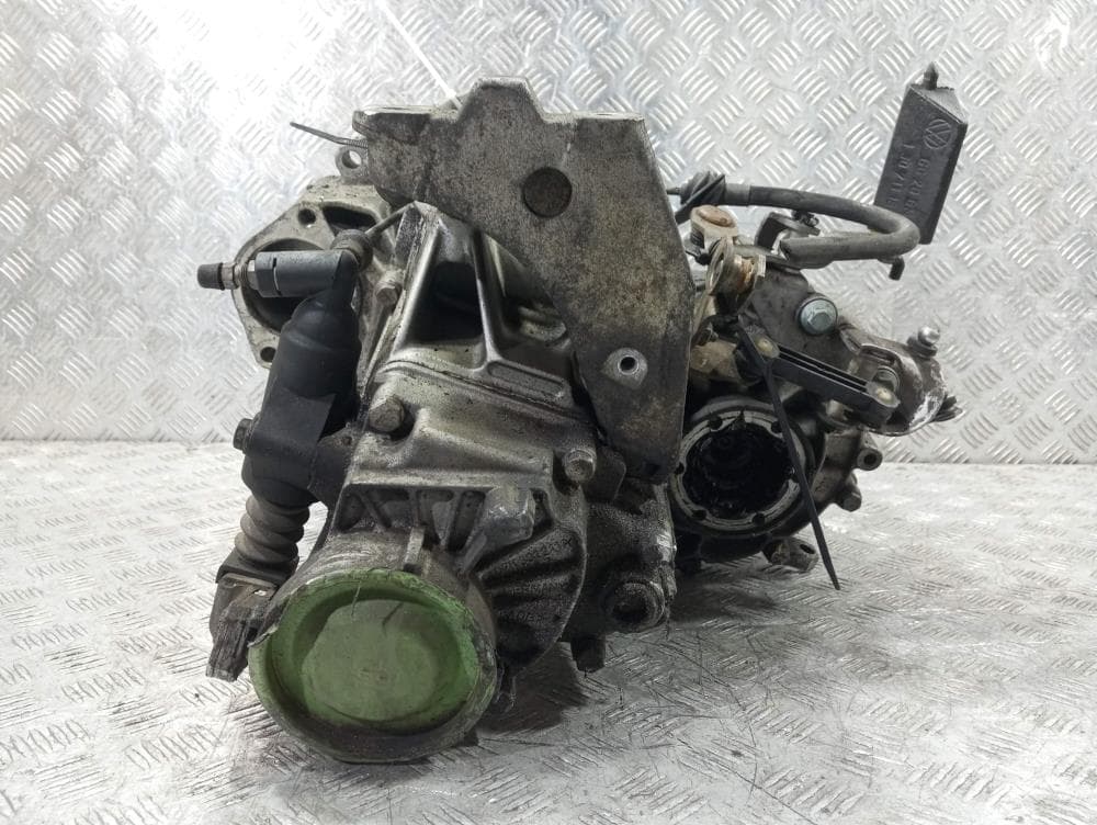 КПП механическая (МКПП) к Volkswagen Golf 4 (97-06)