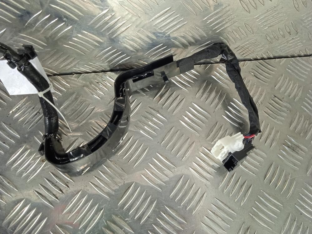 Проводка двери к Tesla Model X (15-21)