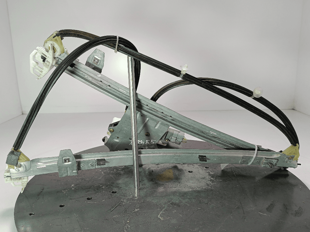 Стеклоподъемник передний левый к Citroen Xsara Picasso (99-04)