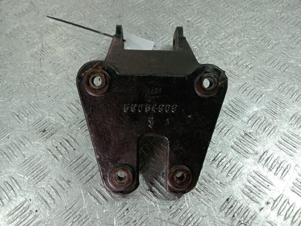 Кронштейн двигателя к Jeep Cherokee XJ Рестайлинг (97-01)