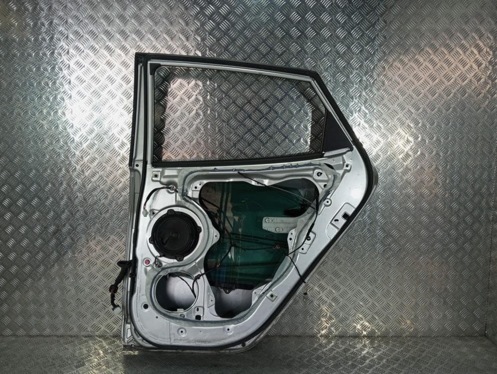 Дверь задняя правая к Hyundai ix35 1 (10-13)