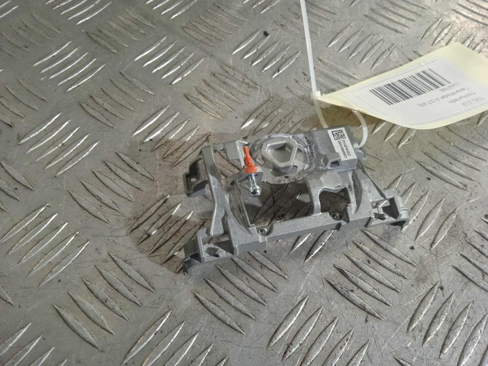 Кронштейн к Tesla Model 3 (17-21)