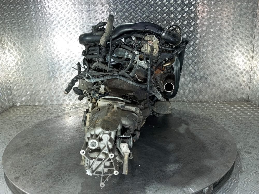 Двигатель к Audi A4 B6 (01-05)