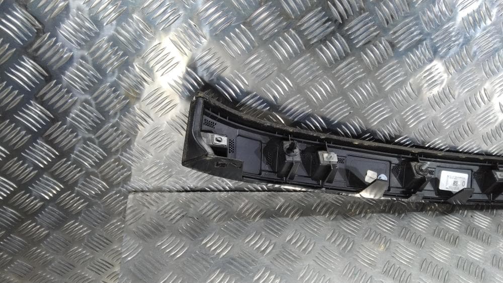 Молдинг крышки багажника к Jeep Grand Cherokee WL (21-24)