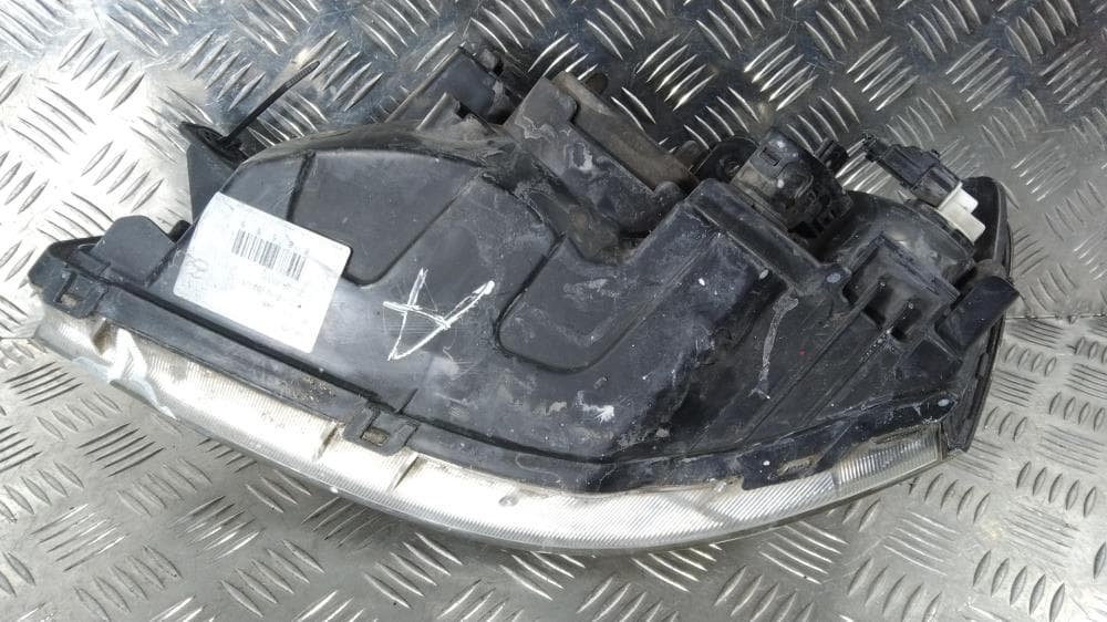 Фара правая к Hyundai Getz 1 (02-05)