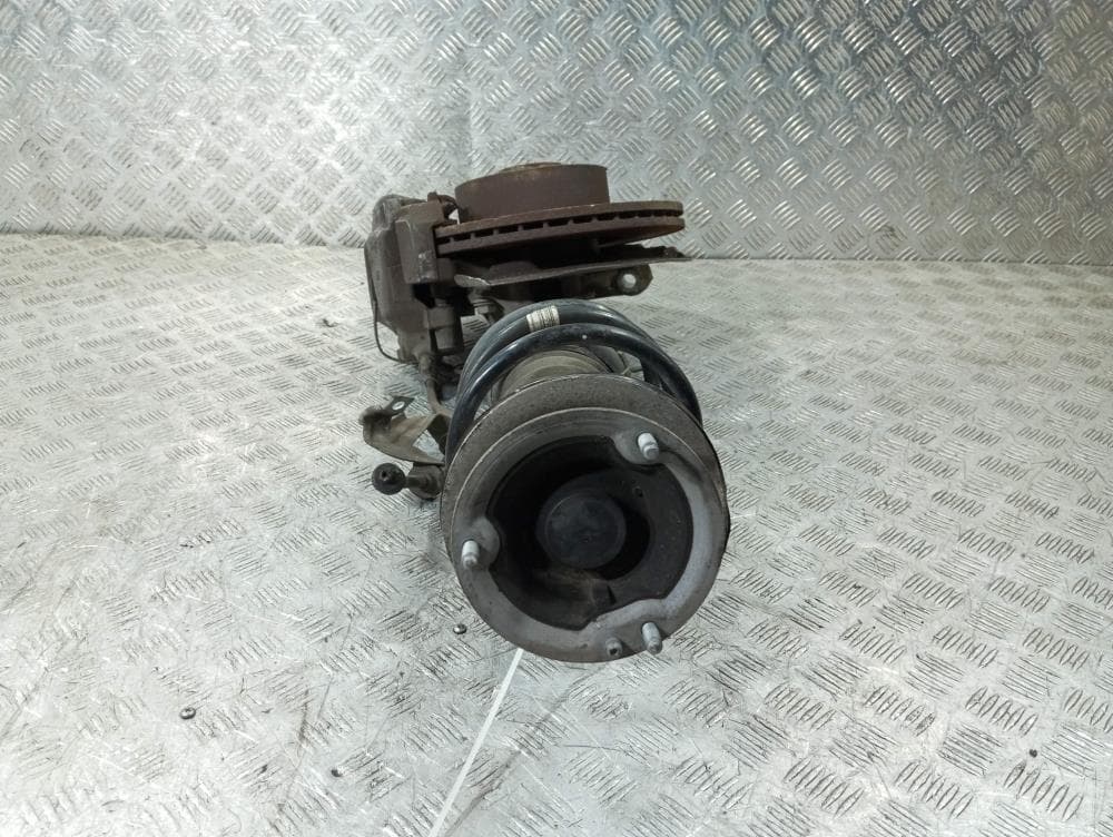 Стойка передняя левая к BMW 1 E81/E82/E87/E88 (04-07)
