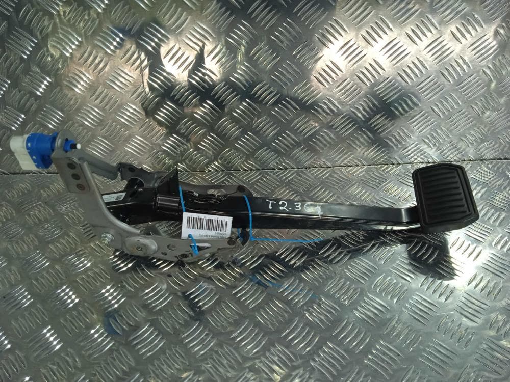 Педаль тормоза к Tesla Model X (15-21)