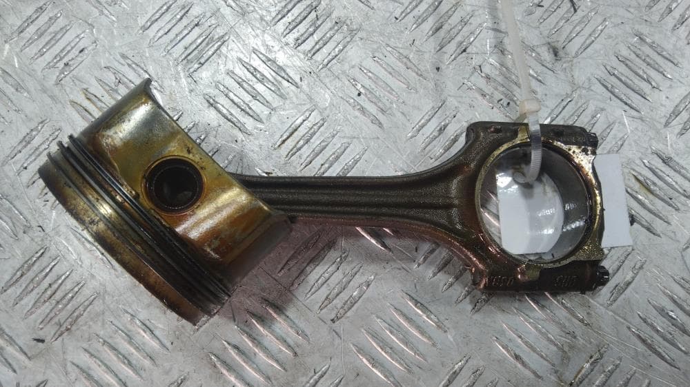 Поршень к Audi A4 B6 (01-05)