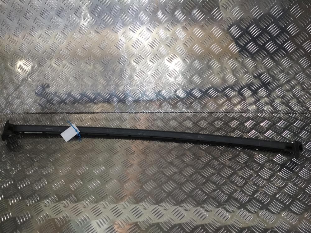 Уплотнитель к Tesla Model X (15-21)
