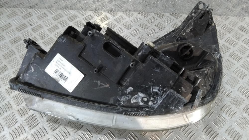Фара правая к Renault Espace 4 (02-06)