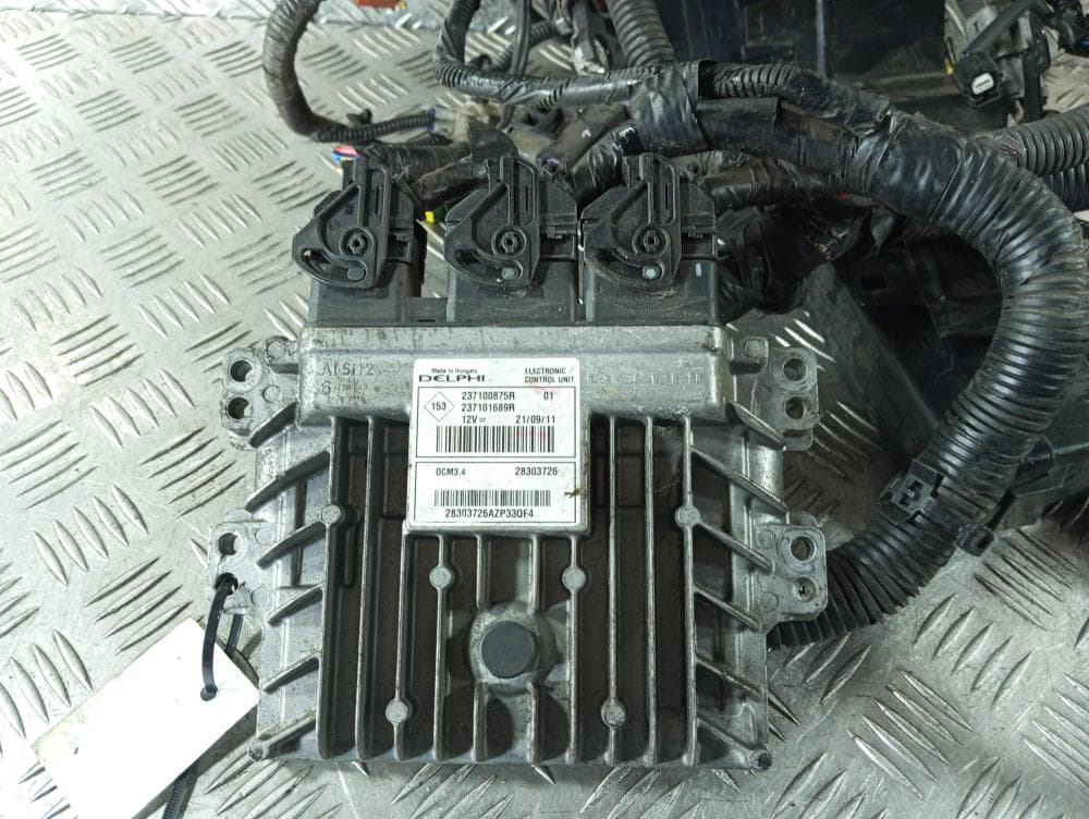 Блок управления двигателем к Nissan  Note E11 Рестайлинг (09-14)