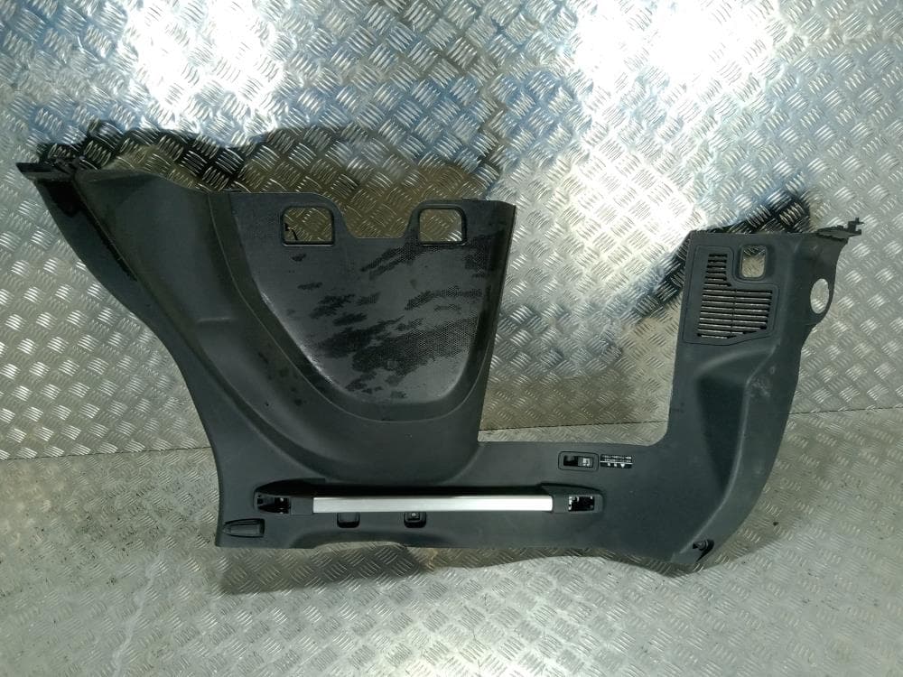 Пластик багажника к Mitsubishi Outlander 2 (07-10)