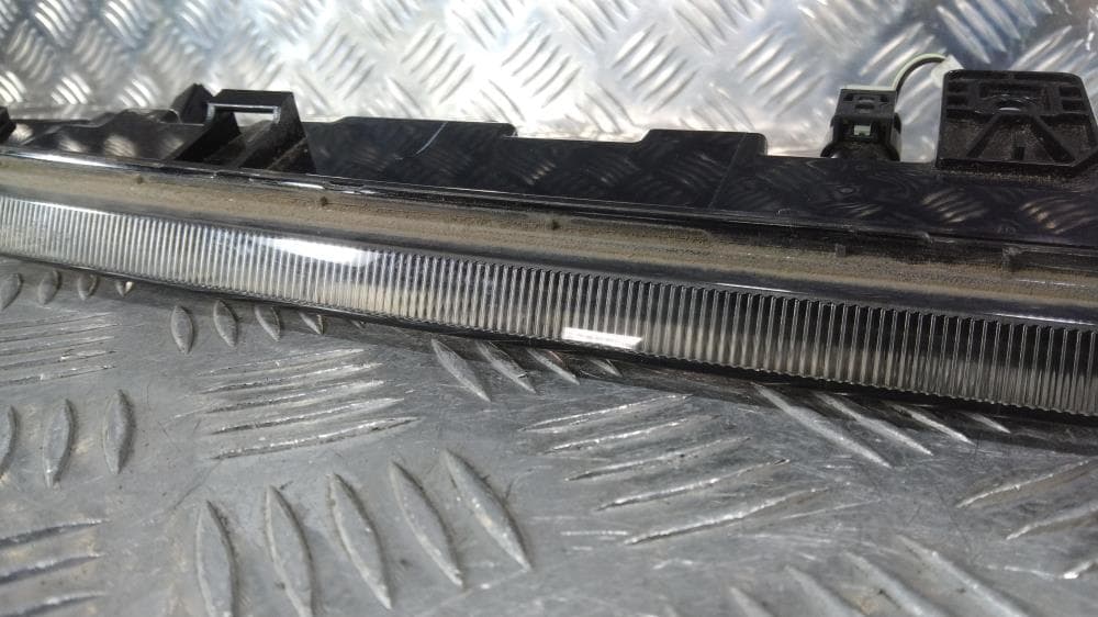 Стоп-сигнал к Jeep Grand Cherokee WL (21-24)
