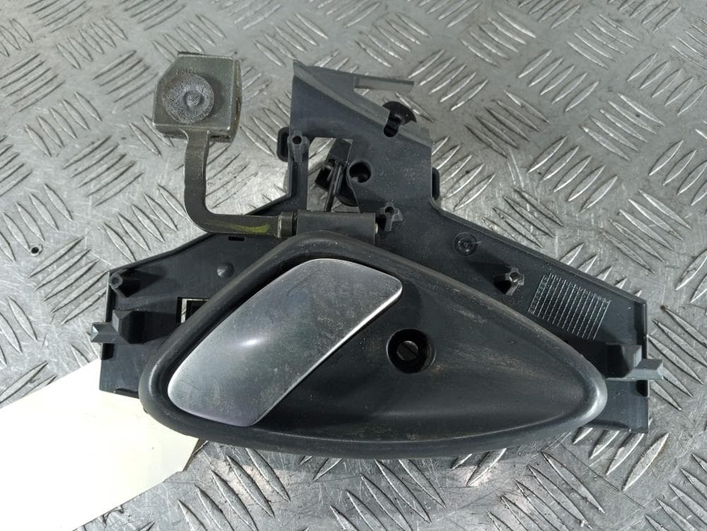 Ручка внутренняя передняя левая к Citroen C5 1 (01-04)