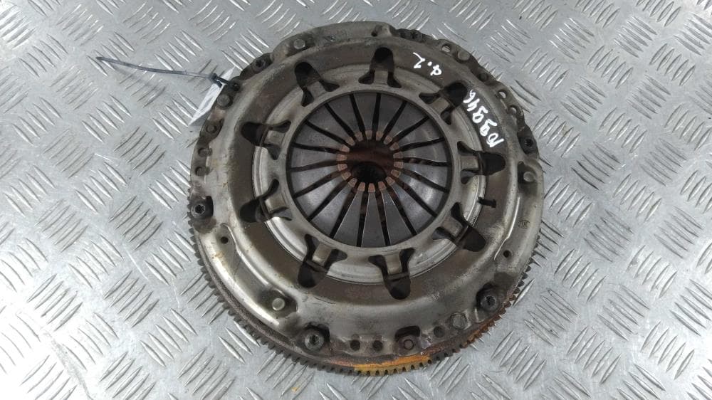 Маховик к Peugeot 207 (06-09)
