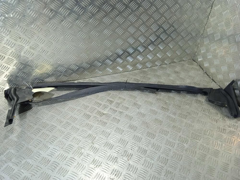 Уплотнитель к Tesla Model X (15-21)