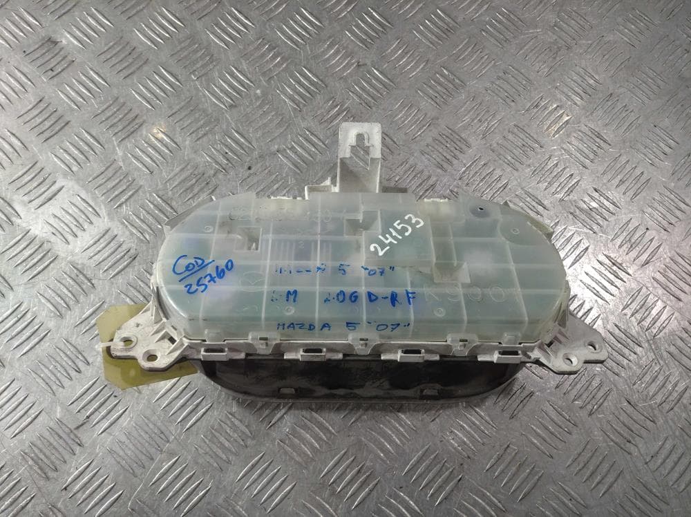 Щиток приборов (приборная панель) к Mazda 5 1 (05-07)