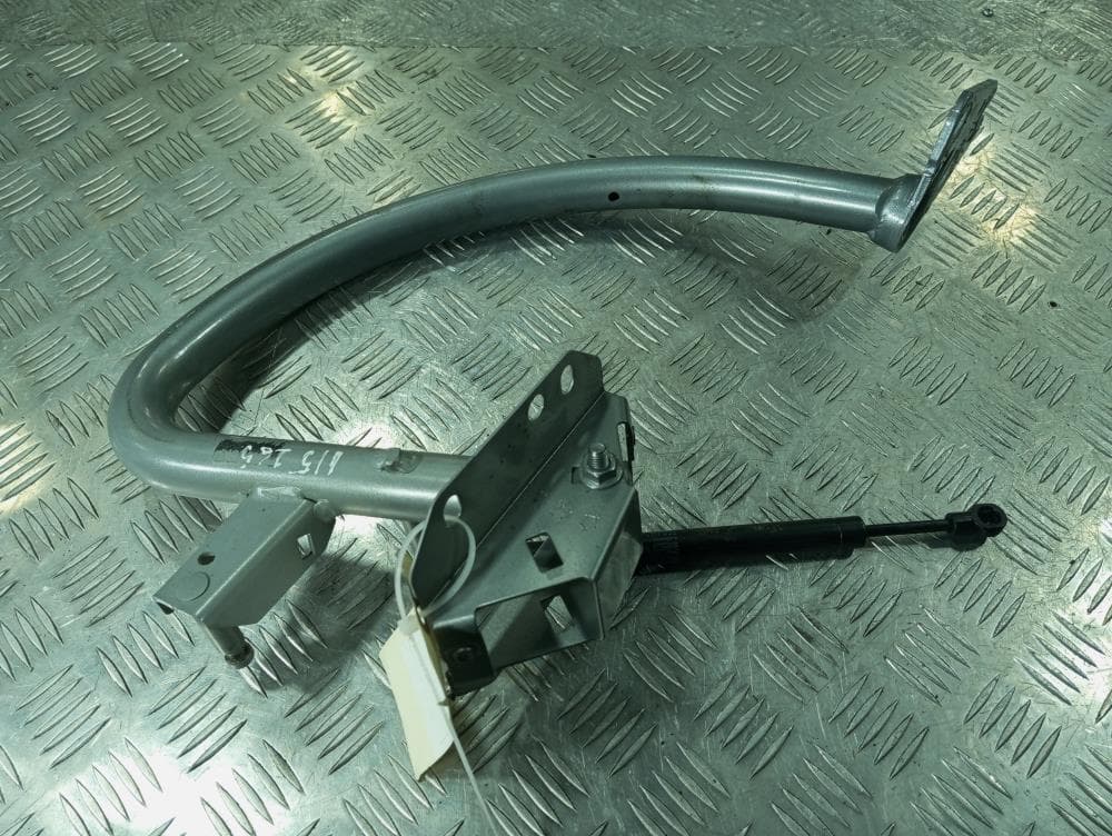Петля крышки багажника к Audi A4 B8/8K (07-11)