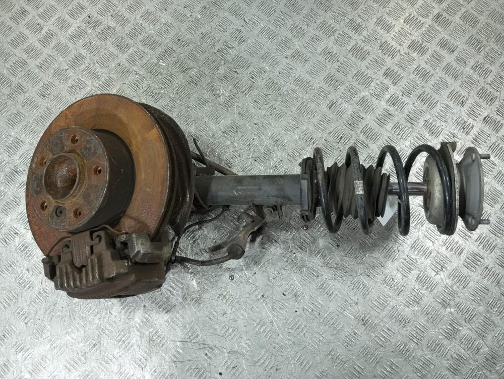 Стойка передняя правая к BMW 3 E90/E91/E92/E93 (05-10)