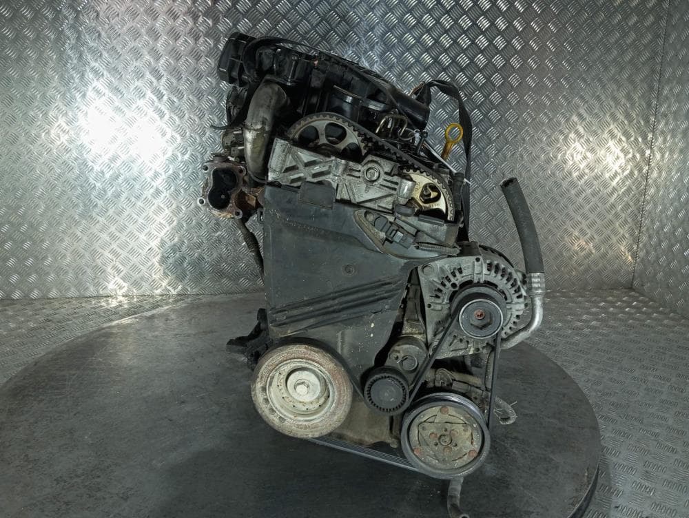 Двигатель к Renault Clio 2 Рестайлинг (01-03)