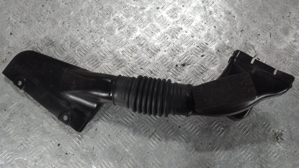 Воздухозаборник к Mitsubishi Outlander 3 Рестайлинг (14-16)