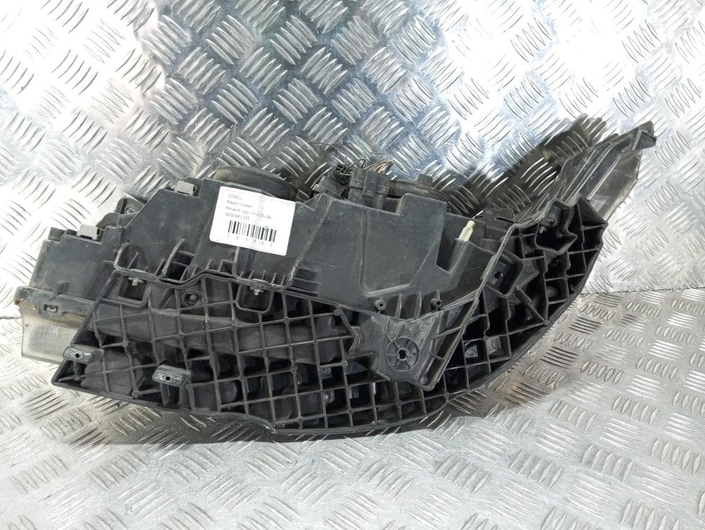 Фара правая к Renault Laguna 2 Рестайлинг (05-08)