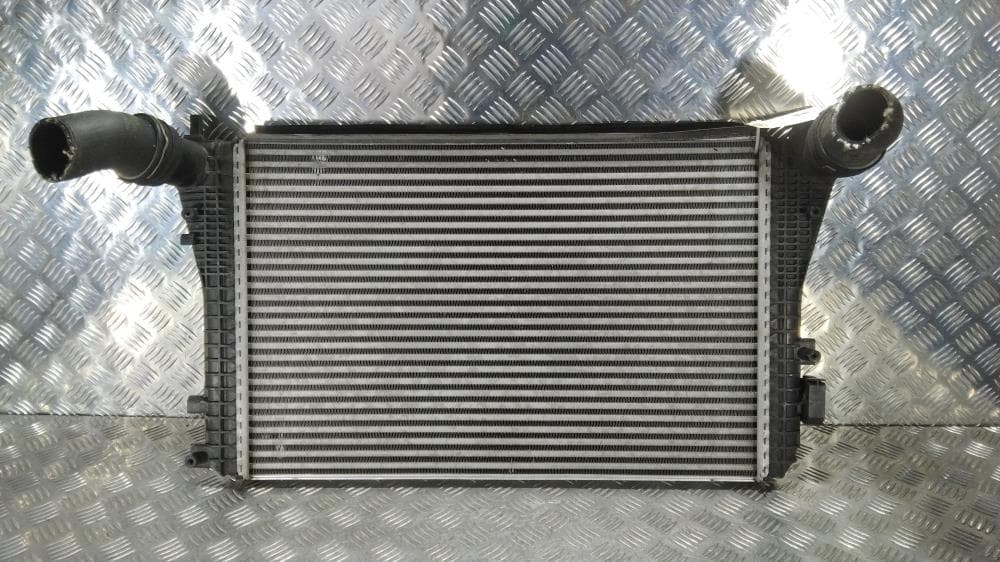 Интеркулер к Volkswagen Golf 5 (03-09)
