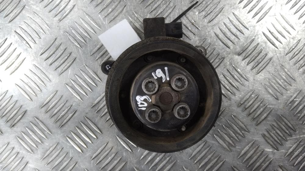 Помпа к Volkswagen Golf 6 (08-15)
