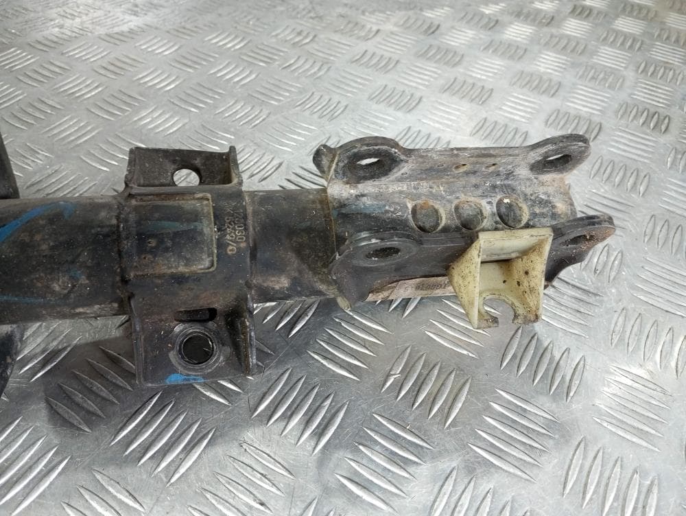 Стойка передняя левая к Volvo S60 1 (00-04)