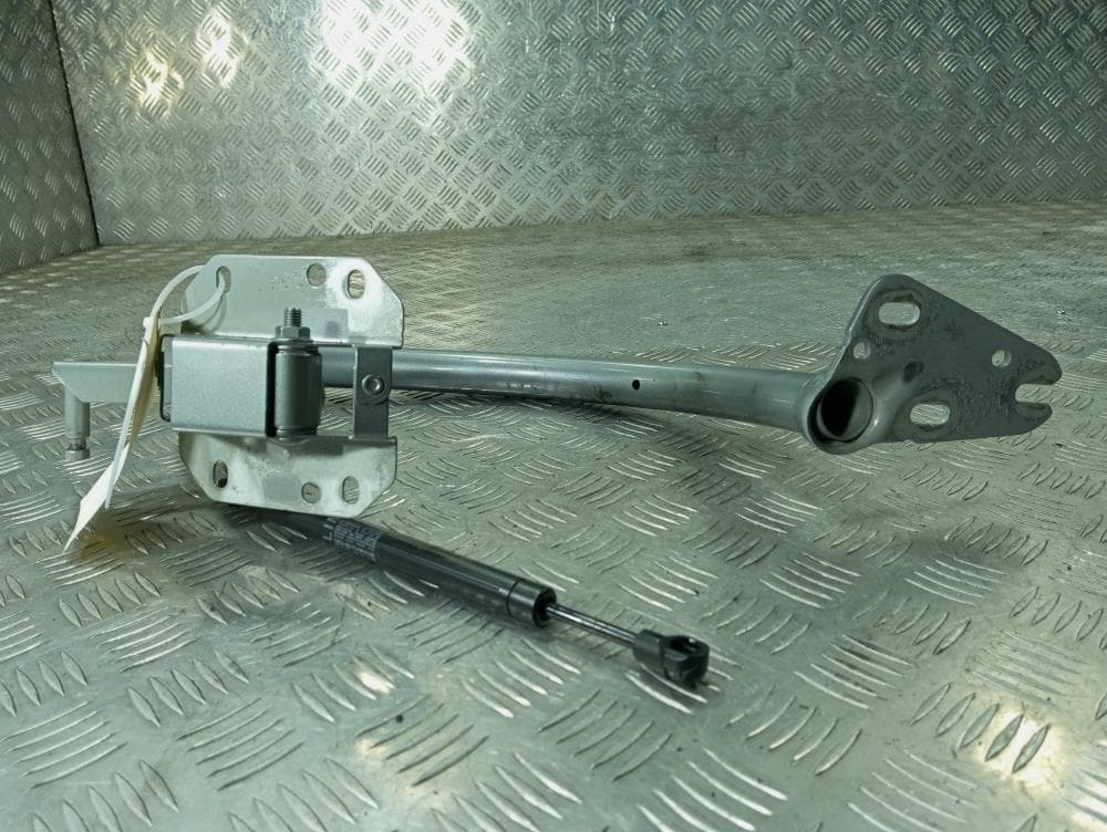 Петля крышки багажника к Audi A4 B8/8K (07-11)