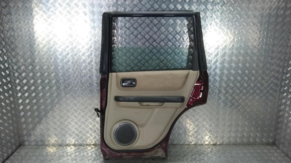 Дверь задняя правая к Nissan  X-Trail T30 (01-04)