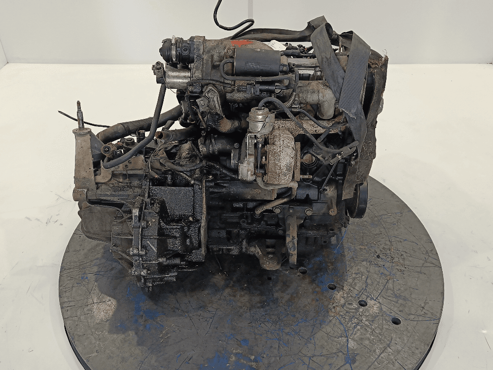 Двигатель к Renault Laguna 2 (01-05)