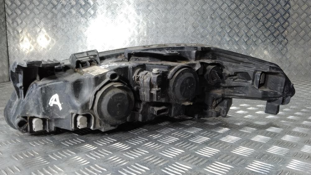 Фара правая к Renault Laguna 2 Рестайлинг (05-08)