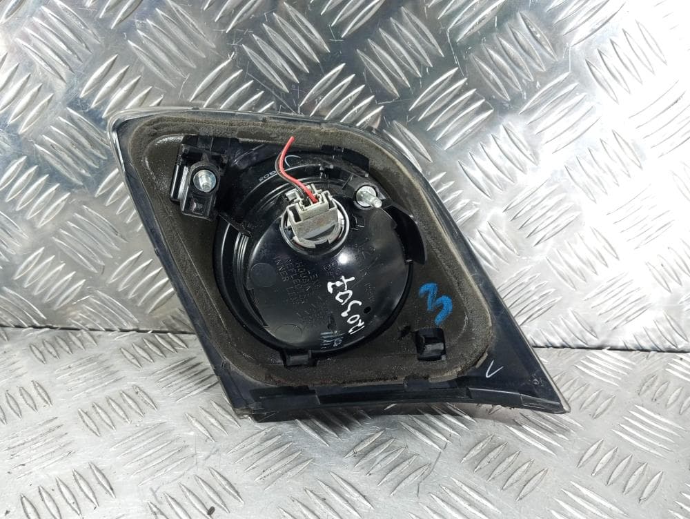Фонарь крышки багажника левый к Mazda 3 BK (03-06)
