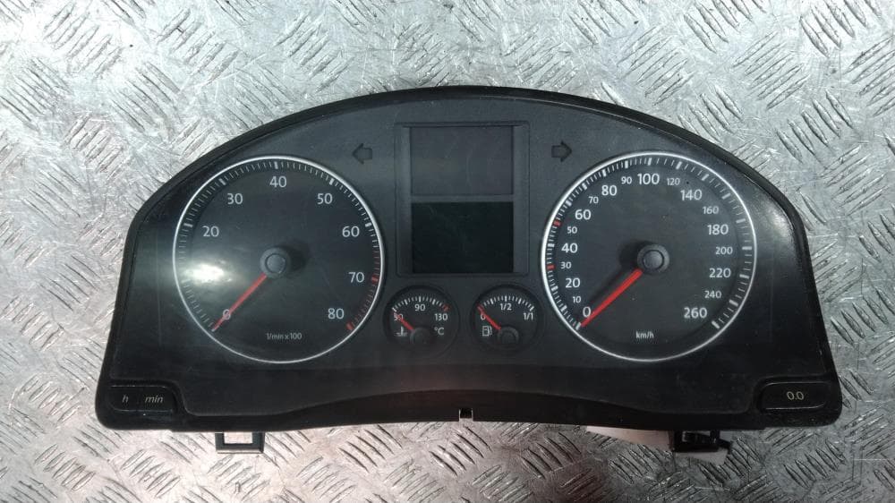 Щиток приборов (приборная панель) к Volkswagen Golf 5 (03-09)