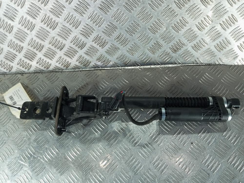 Петля крышки багажника к Volvo XC70 3 (07-13)
