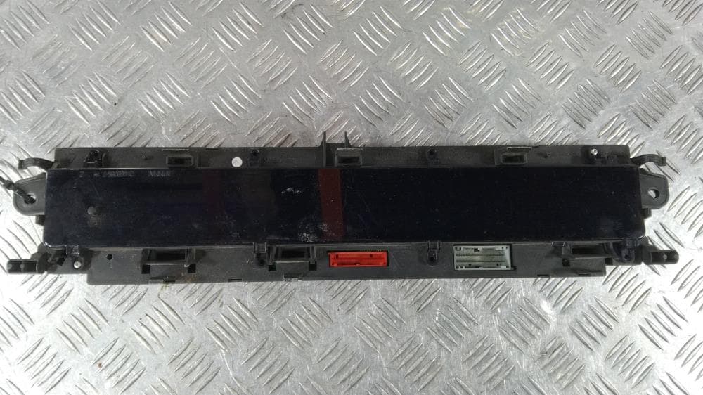 Щиток приборов (приборная панель) к Renault Scenic 2 Рестайлинг (06-09)