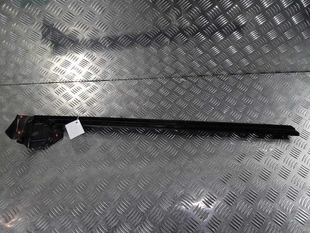 Уплотнитель к Tesla Model 3 (17-21)