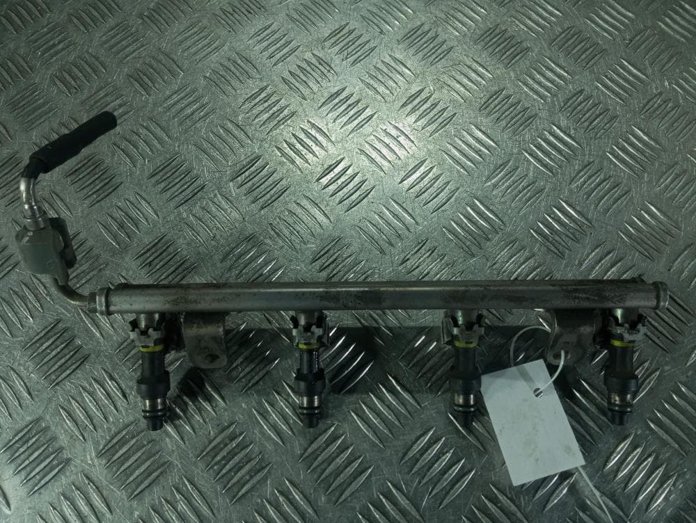 Топливная рампа к Nissan  Serena C25 (05-12)