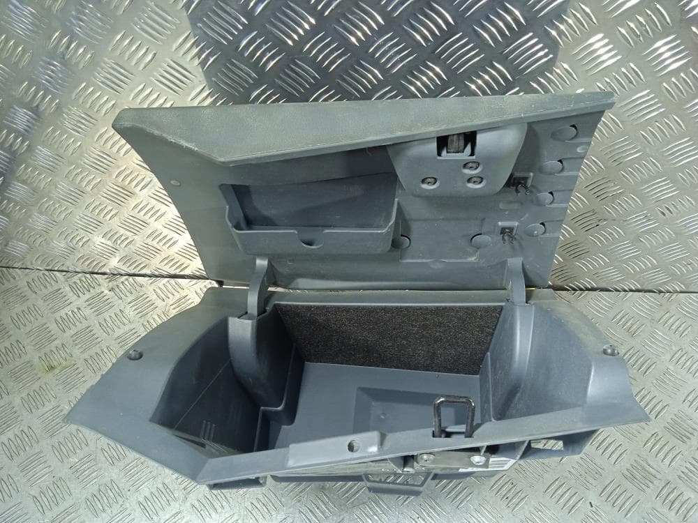Бардачок к Ford Kuga 2 (12-16)