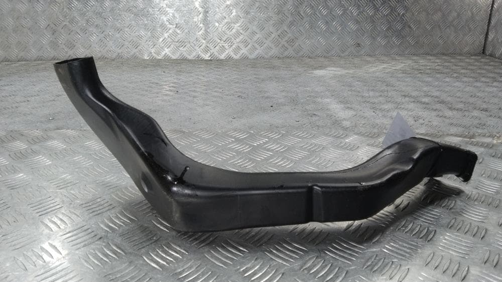 Воздуховод к Volvo V70 3 (07-13)