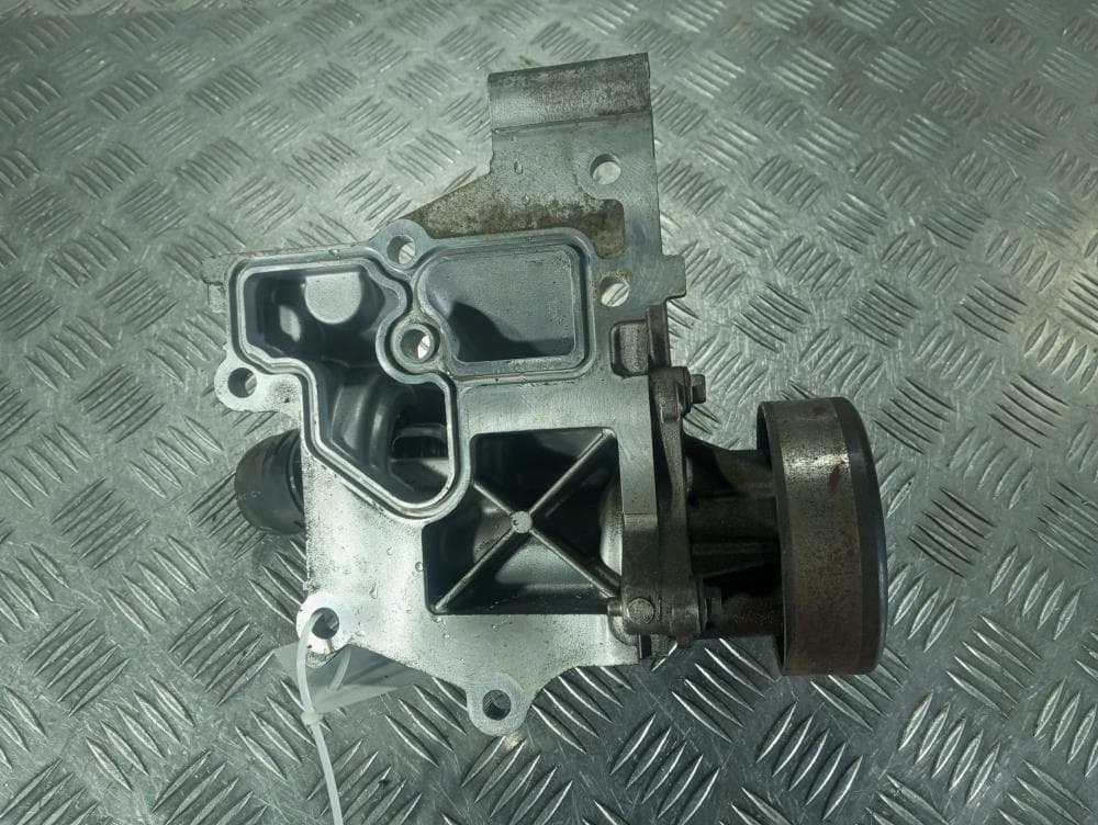 Помпа к Nissan  Serena C25 (05-12)