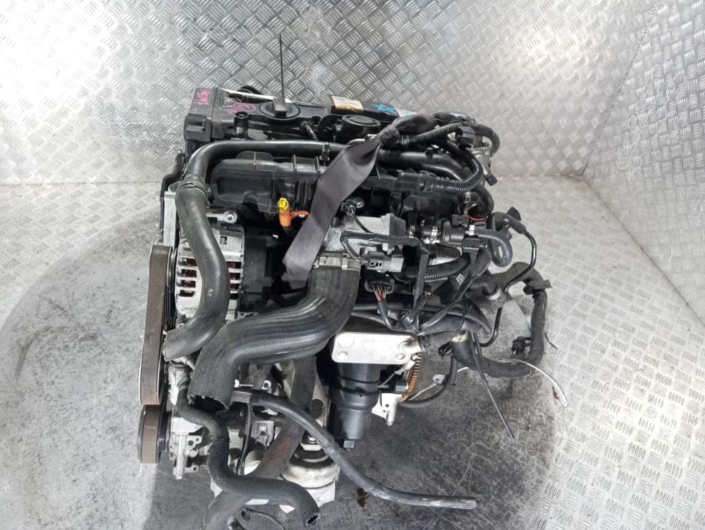 Двигатель к Audi A4 B7 (04-09)