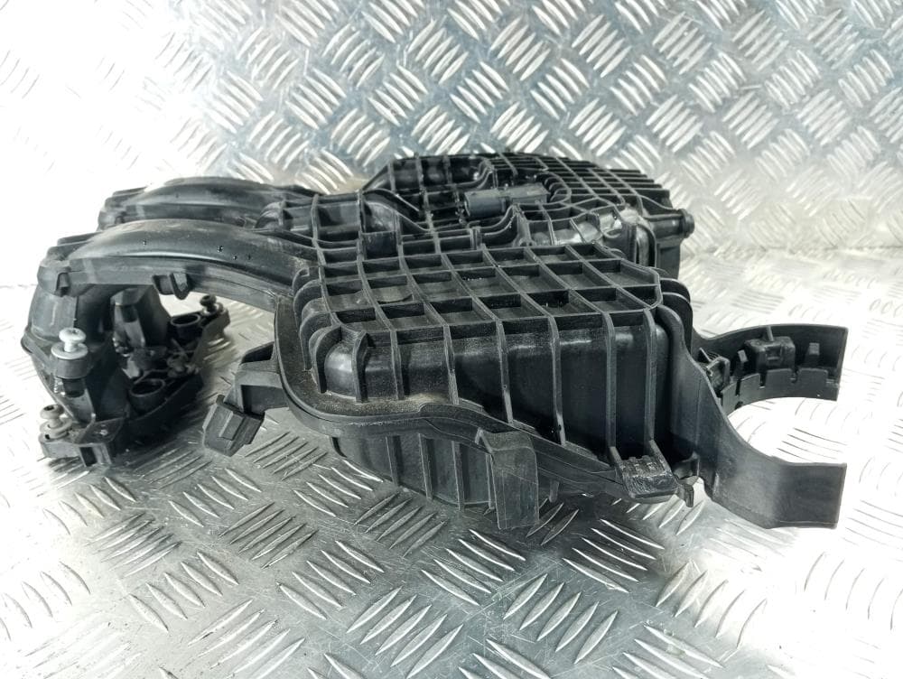 Коллектор впускной к BMW i3 I01 Рестайлинг (17-22)