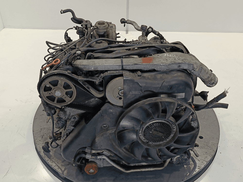 Двигатель к Audi A4 B6 (01-05)