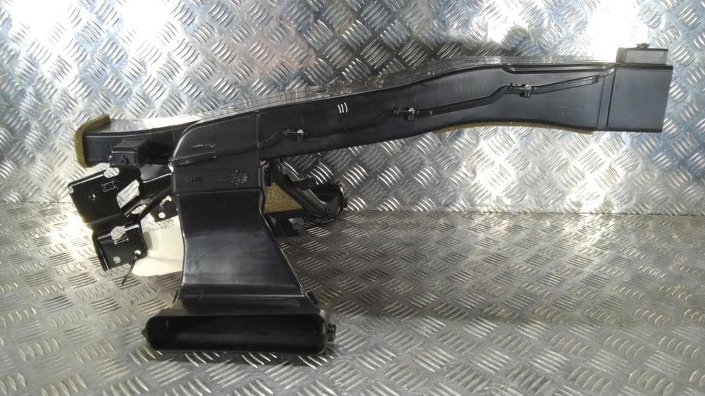 Воздуховод к Jeep Grand Cherokee WL (21-24)